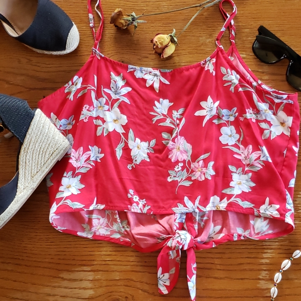 Divided H&M Flower Crop Top - Picture 2 of 2